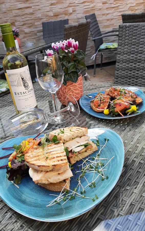 The 'Rafter'S Gastropub Otel Kilkenny Dış mekan fotoğraf